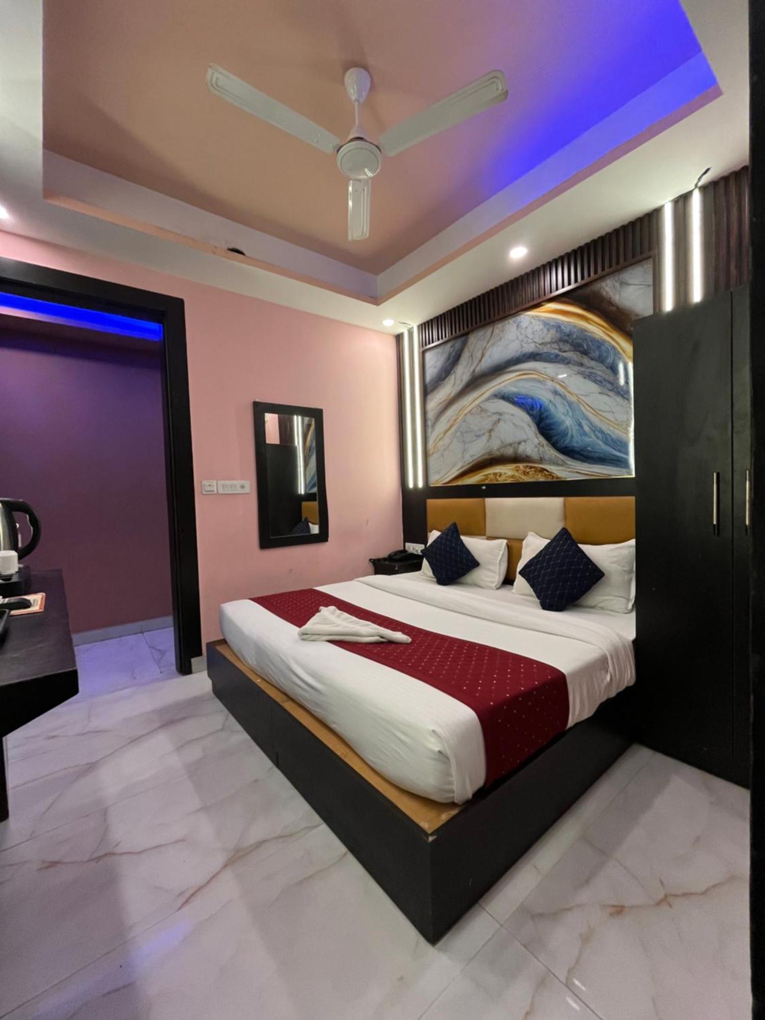 Jupiter Plaza Delhi Airport Hotel Nova Deli Exterior foto