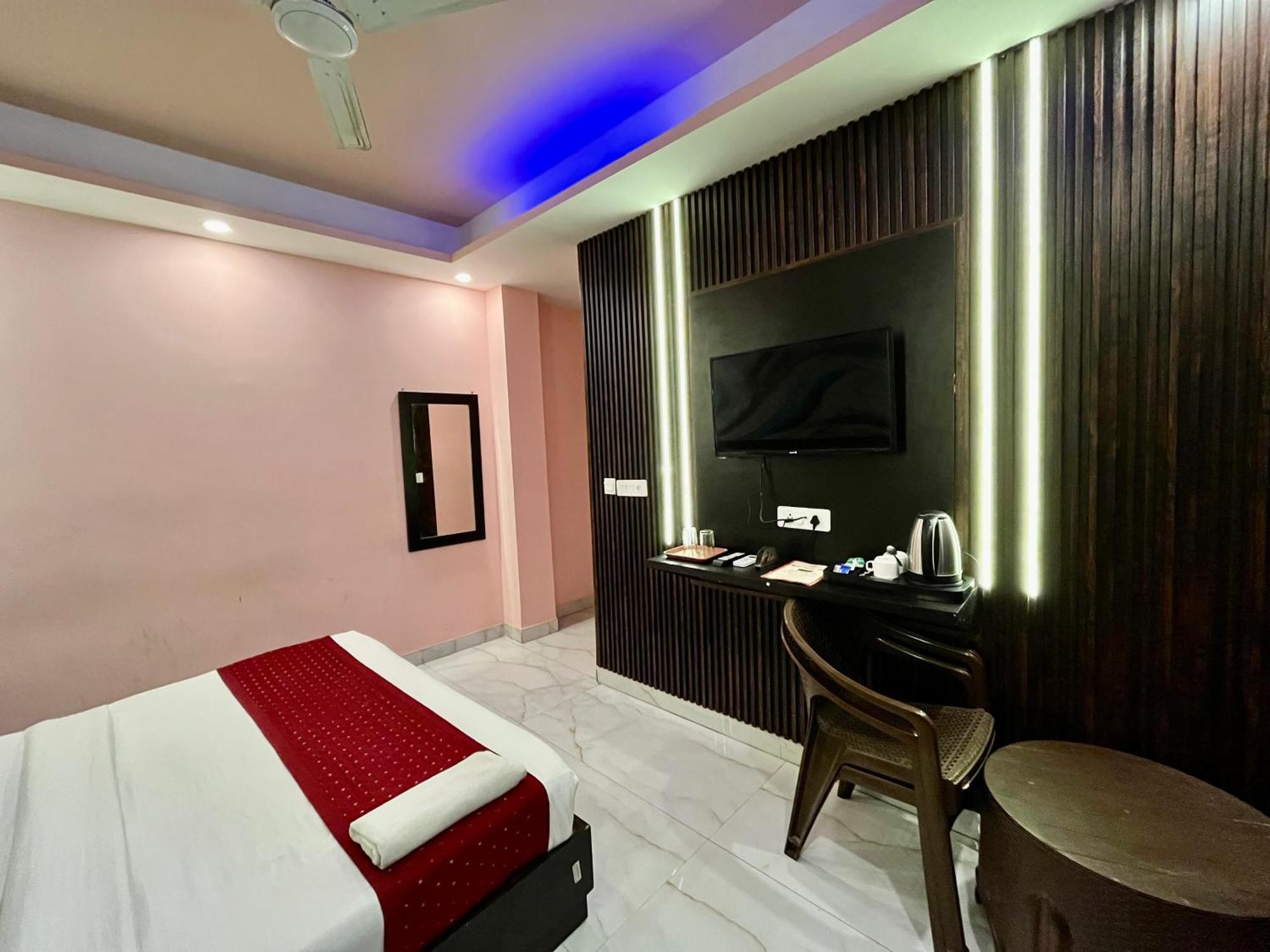 Jupiter Plaza Delhi Airport Hotel Nova Deli Exterior foto