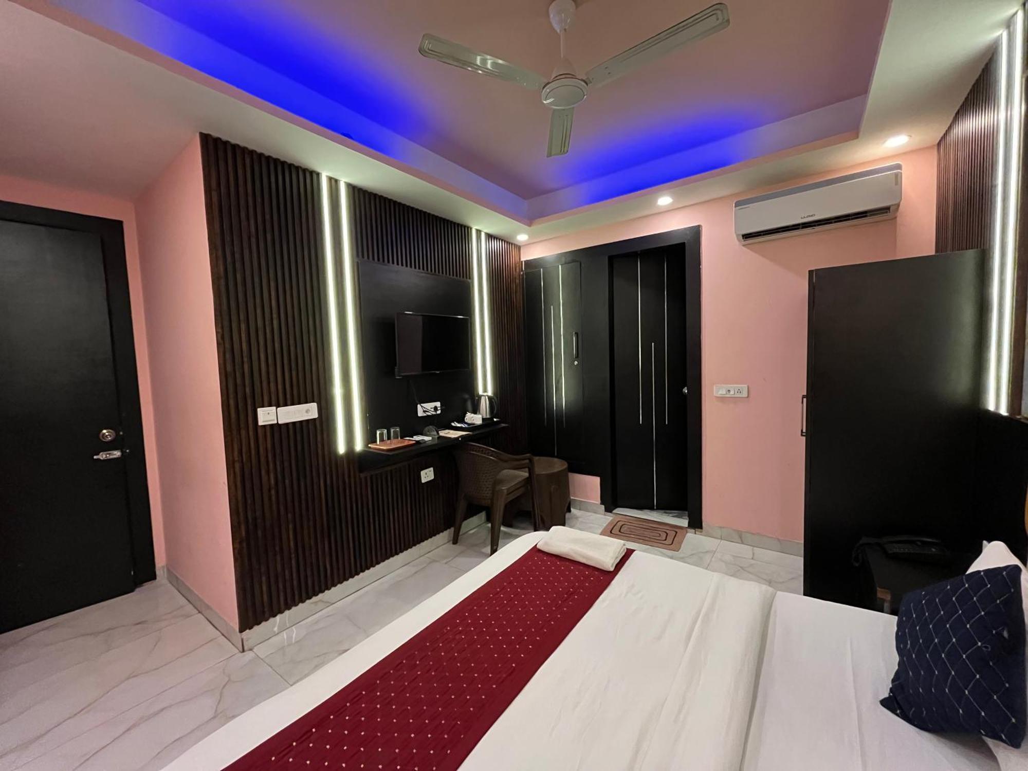 Jupiter Plaza Delhi Airport Hotel Nova Deli Exterior foto