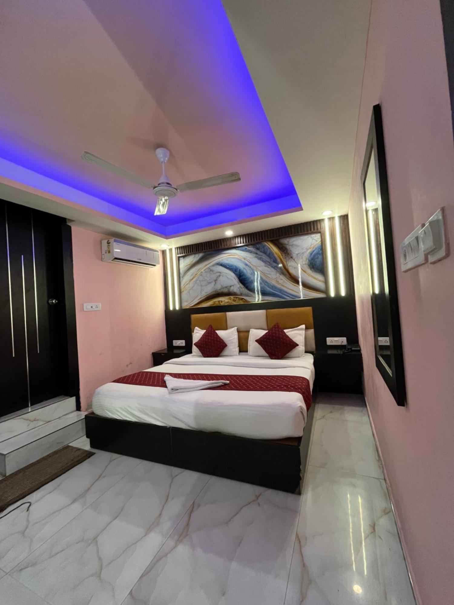 Jupiter Plaza Delhi Airport Hotel Nova Deli Exterior foto